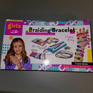 2 bracelet kits, and tye dye kit